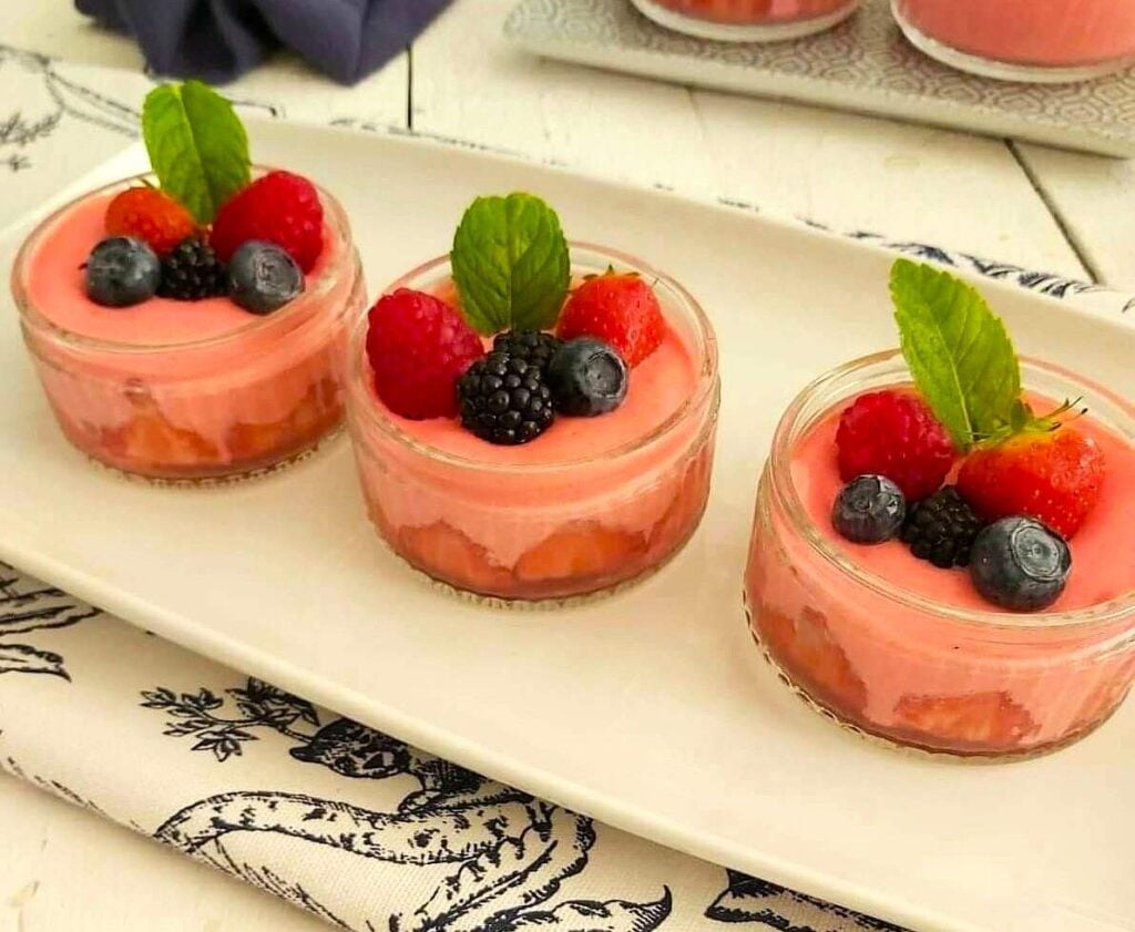 cheats-strawberry-mousses-3-close-2bb